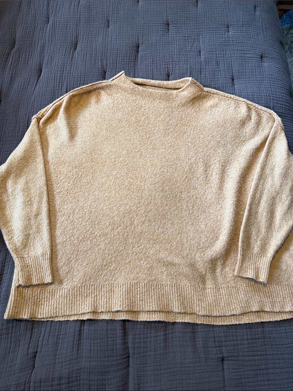Staccato Oversized Camel Mustard Knit Sweater Women’s Medium Cozy Fall